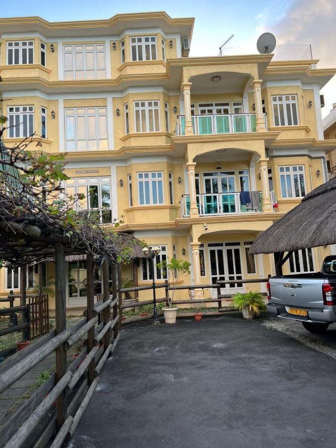 Apartment Derningham Trou aux Biches Luaran gambar